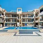 Апартаменты La Azur *